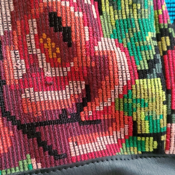 Nena and Co Moody floral TPB - Picture 12 of 16